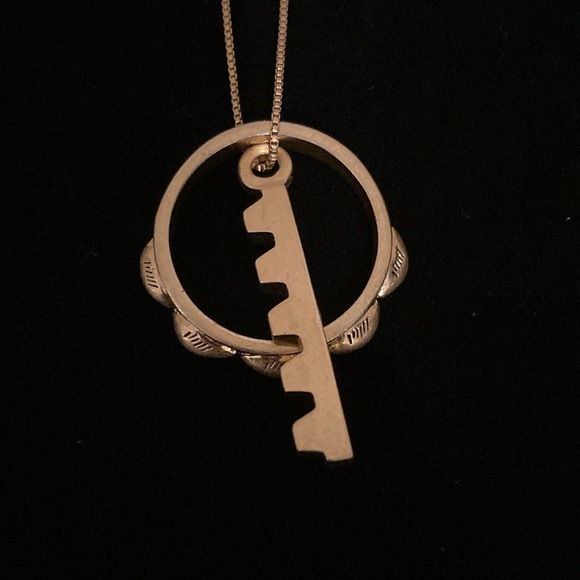 Madewell Gold Tone Key and Ring Pendant Necklace with Beaded Slide Extender - Picture 2 of 4